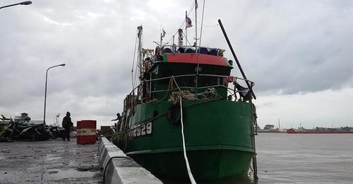 Kapal Nelayan Malaysia Ditangkap, Nakhoda dan ABK Warga Indonesia